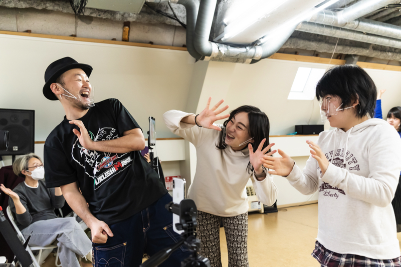 障がい児・ダウン症のためのダンスレッスン：サニーフラワーダンス