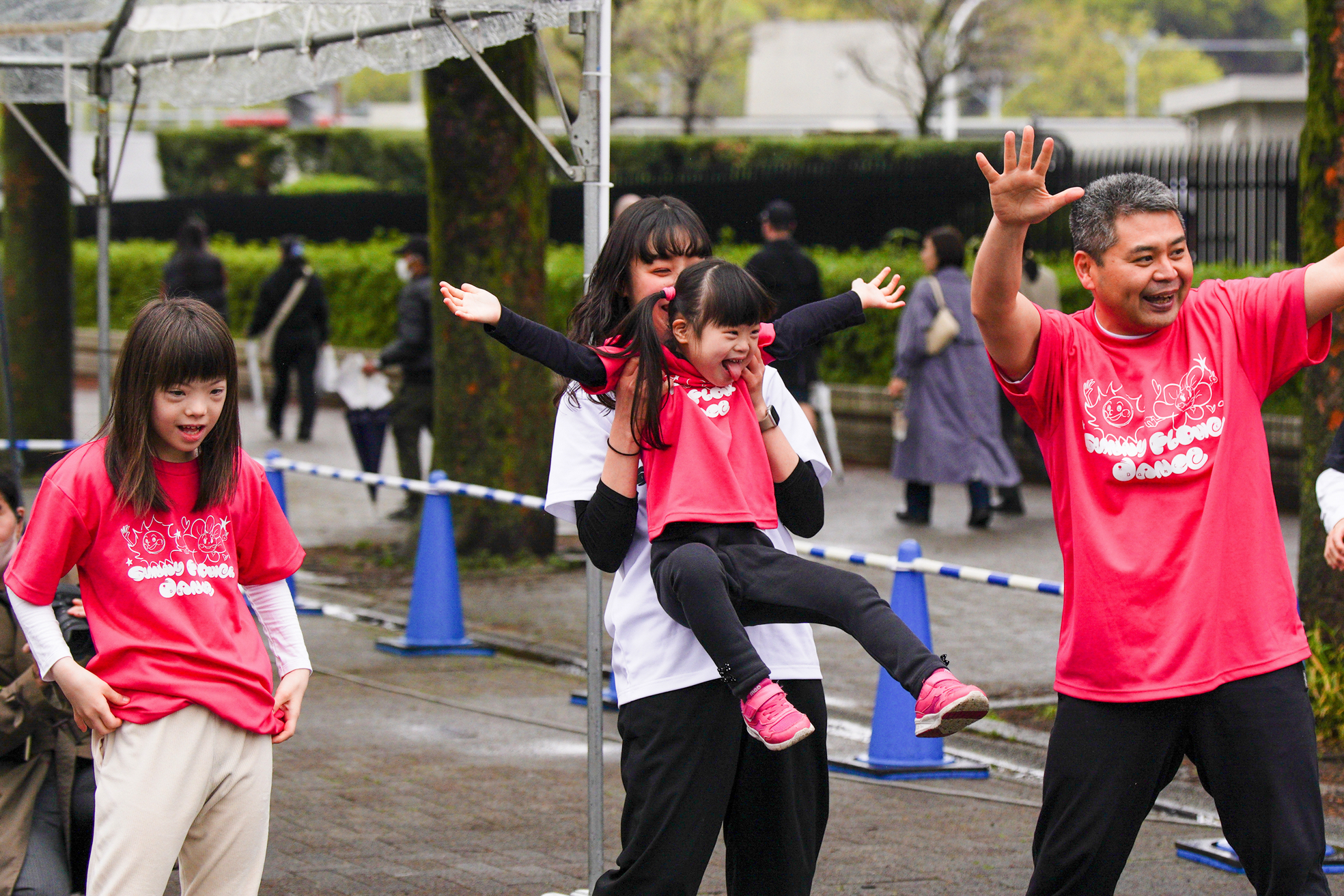 障がい児・ダウン症のためのダンスレッスン：サニーフラワーダンス