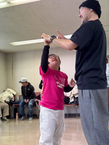 ダウン症・障がい児ダンス：サニーフラワーダンス