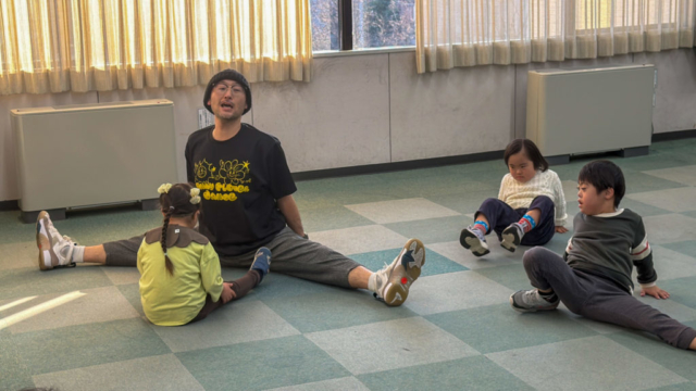 ダウン症・障がい児ダンス：サニーフラワーダンス