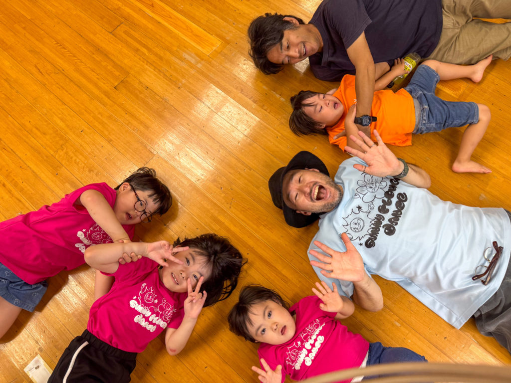 ダウン症・障がい児ダンス：サニーフラワーダンス